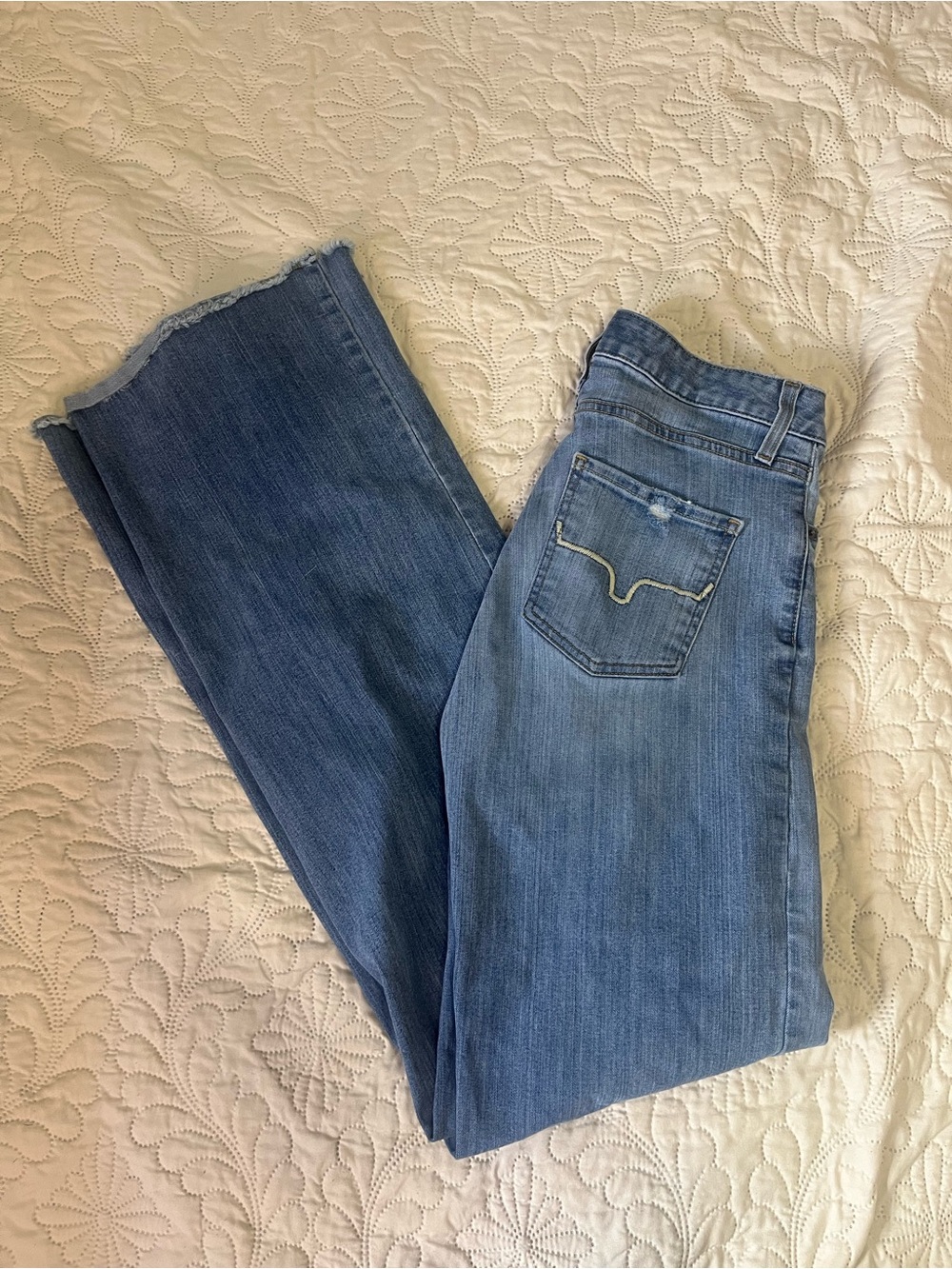 Woman’s Kimes Ranch Olivia Light Wash Jeans 6/34!